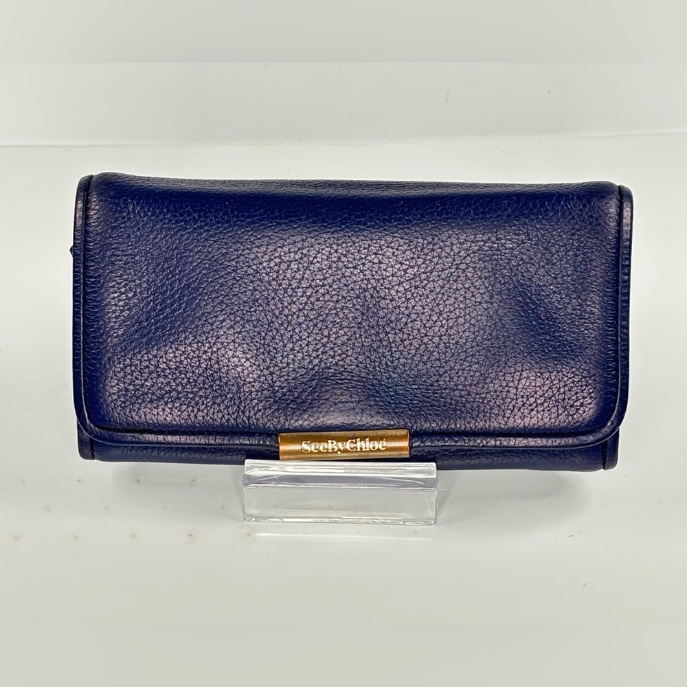 See by Chloé Navy Leather flap Wallet. Beige interior